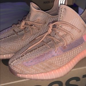 Yeezy boost 350 v2 clay